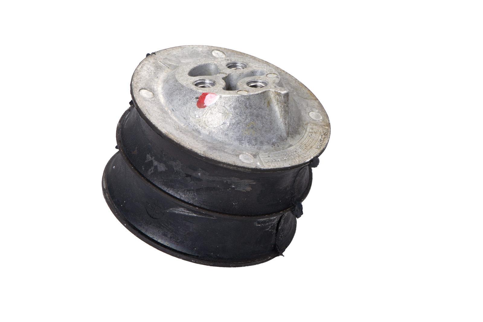 ISOLADOR DE VIBRAÇÕES / CALÇODO MOTOR / COXIM DO MOTOR miniatura 1